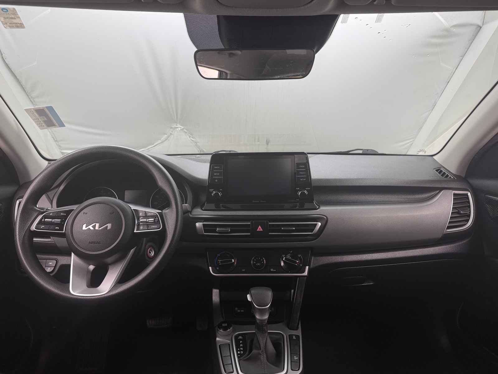 Thumbnail: 2023 Kia Seltos - 3