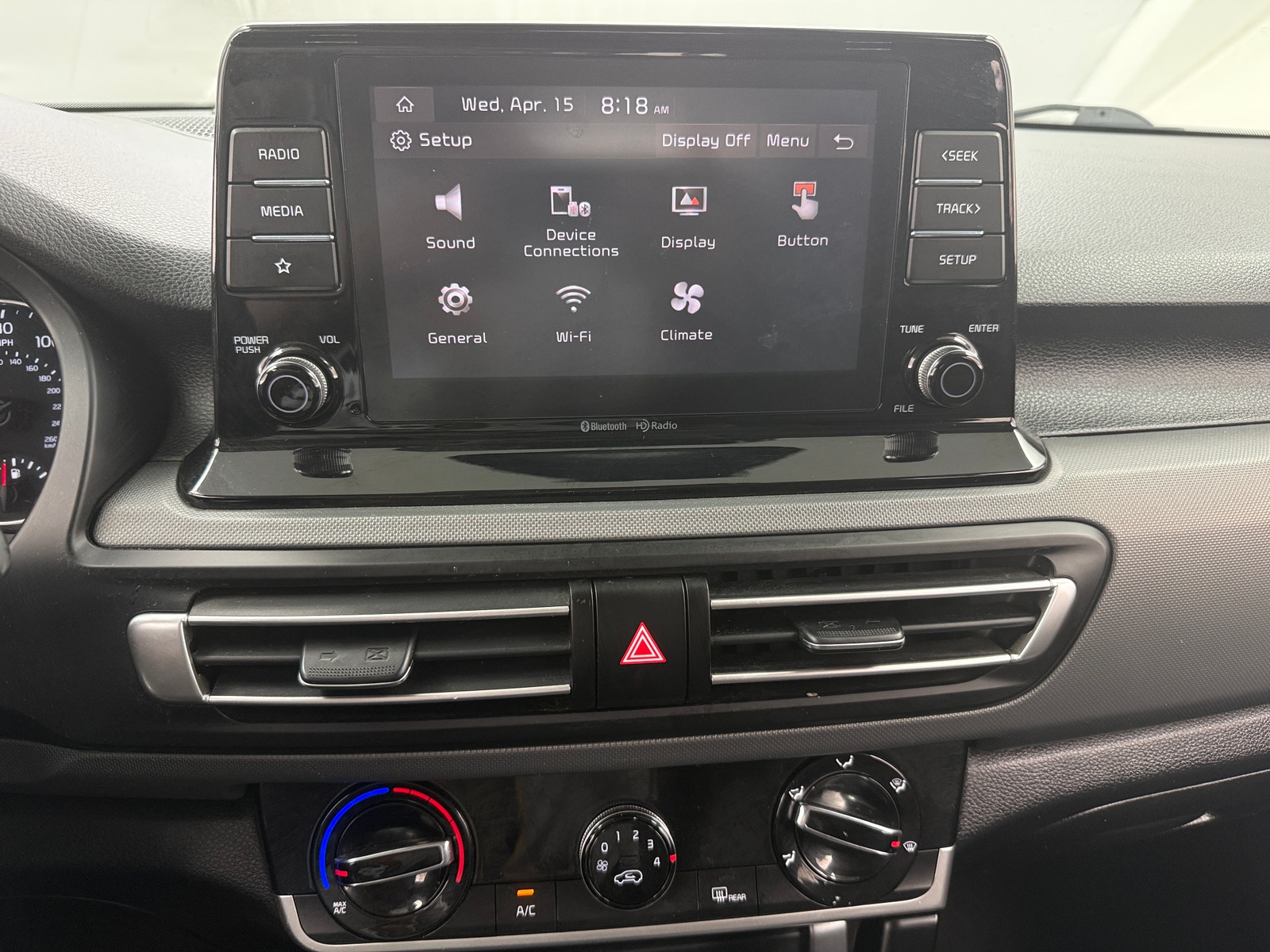 Thumbnail: 2023 Kia Seltos - 4