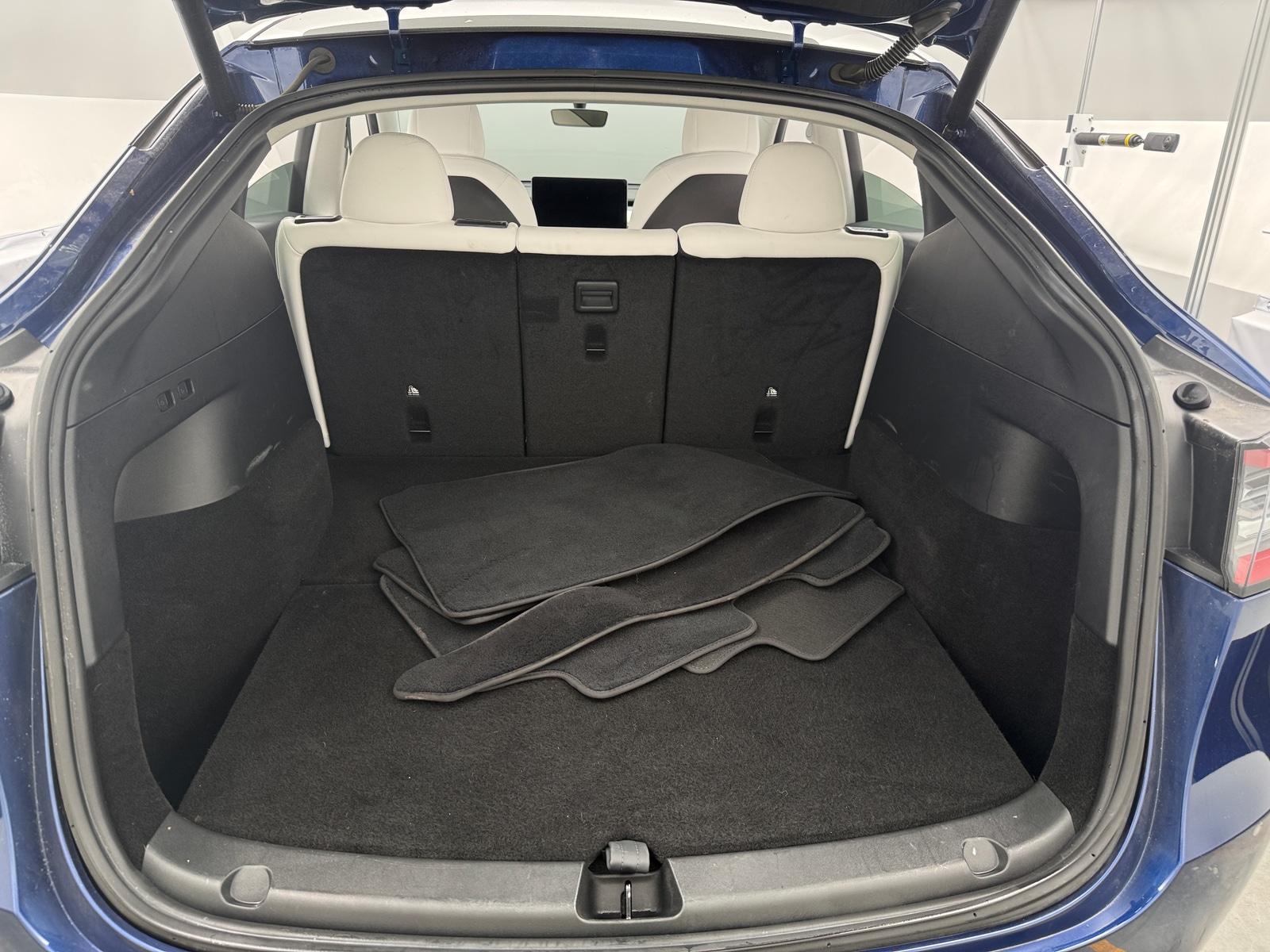 Thumbnail: 2022 Tesla Model Y - 6