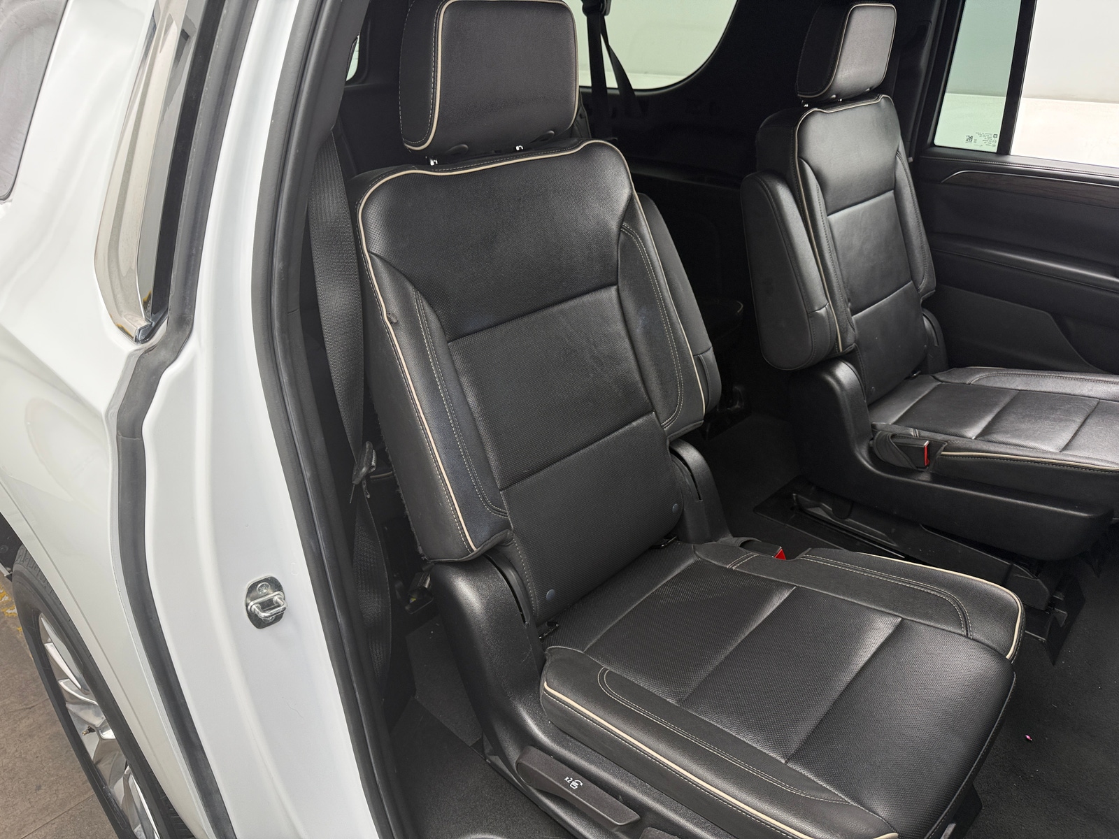 Thumbnail: 2023 Chevrolet Suburban - 5