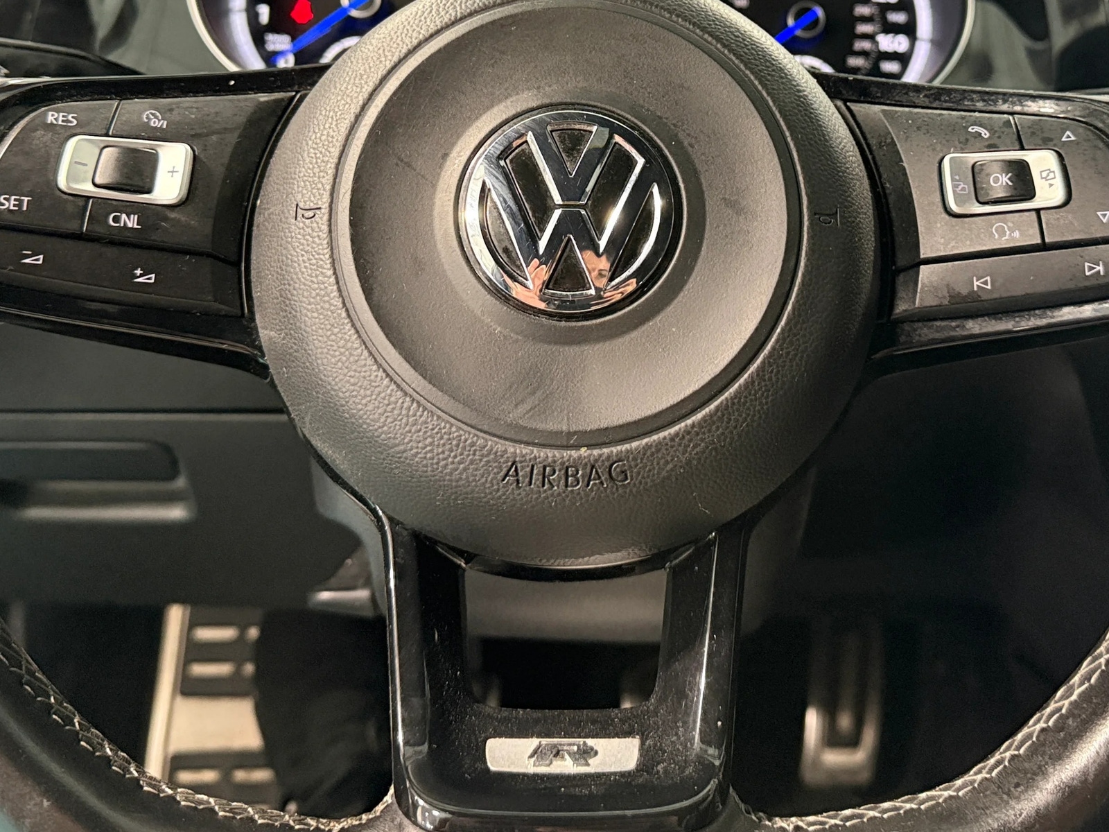 Thumbnail: 2016 Volkswagen Golf - 4