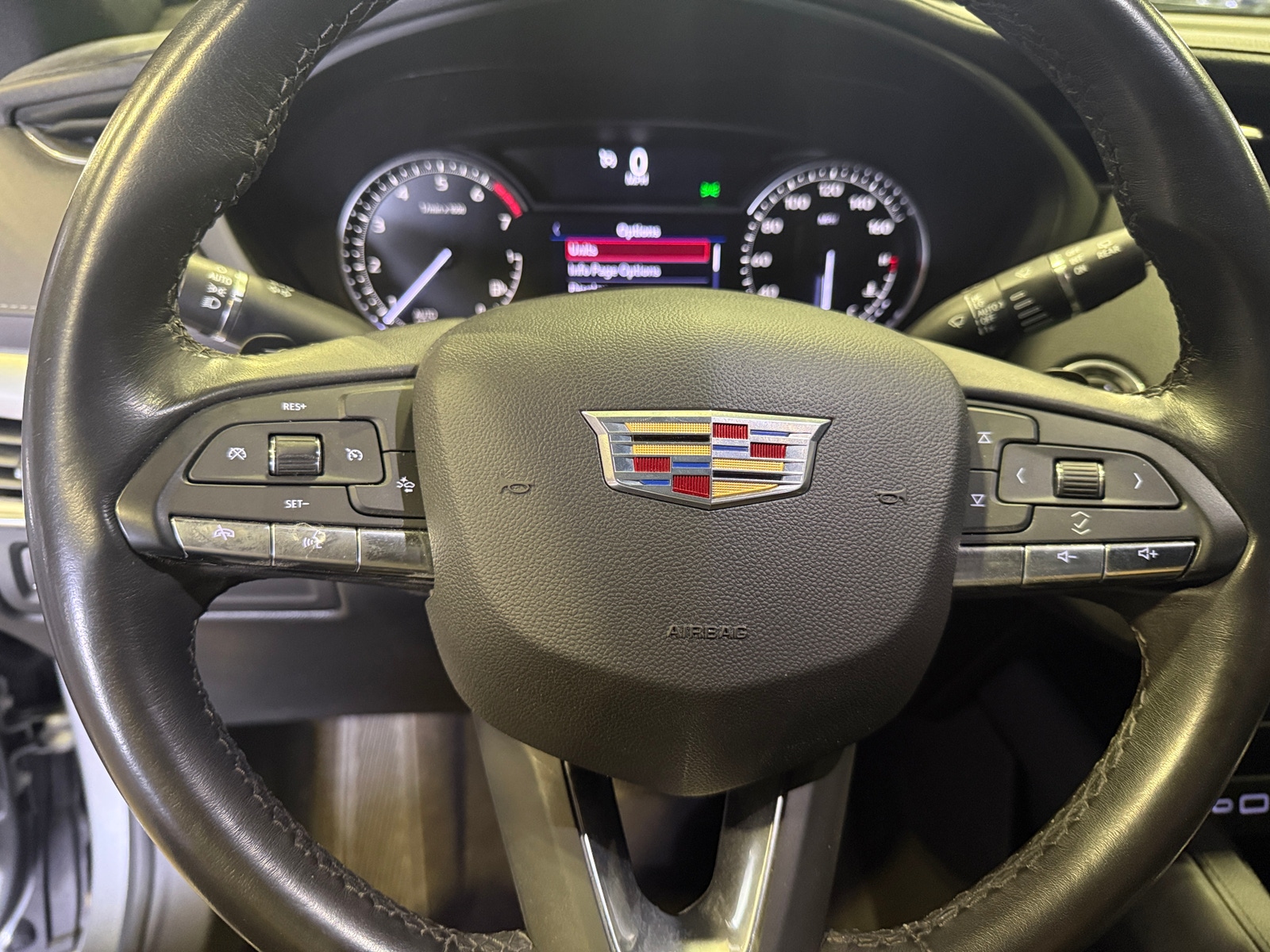 Thumbnail: 2023 Cadillac XT4 - 4