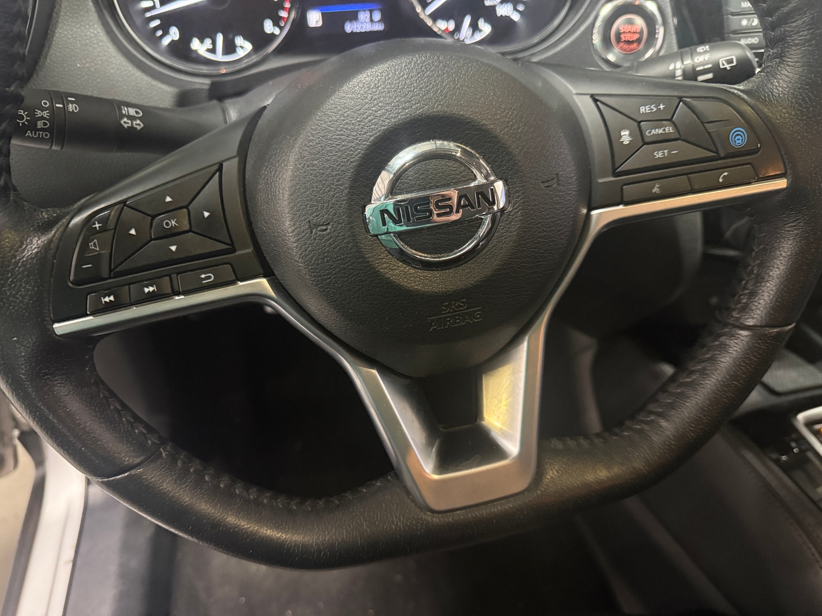 Thumbnail: 2019 Nissan Rogue - 4