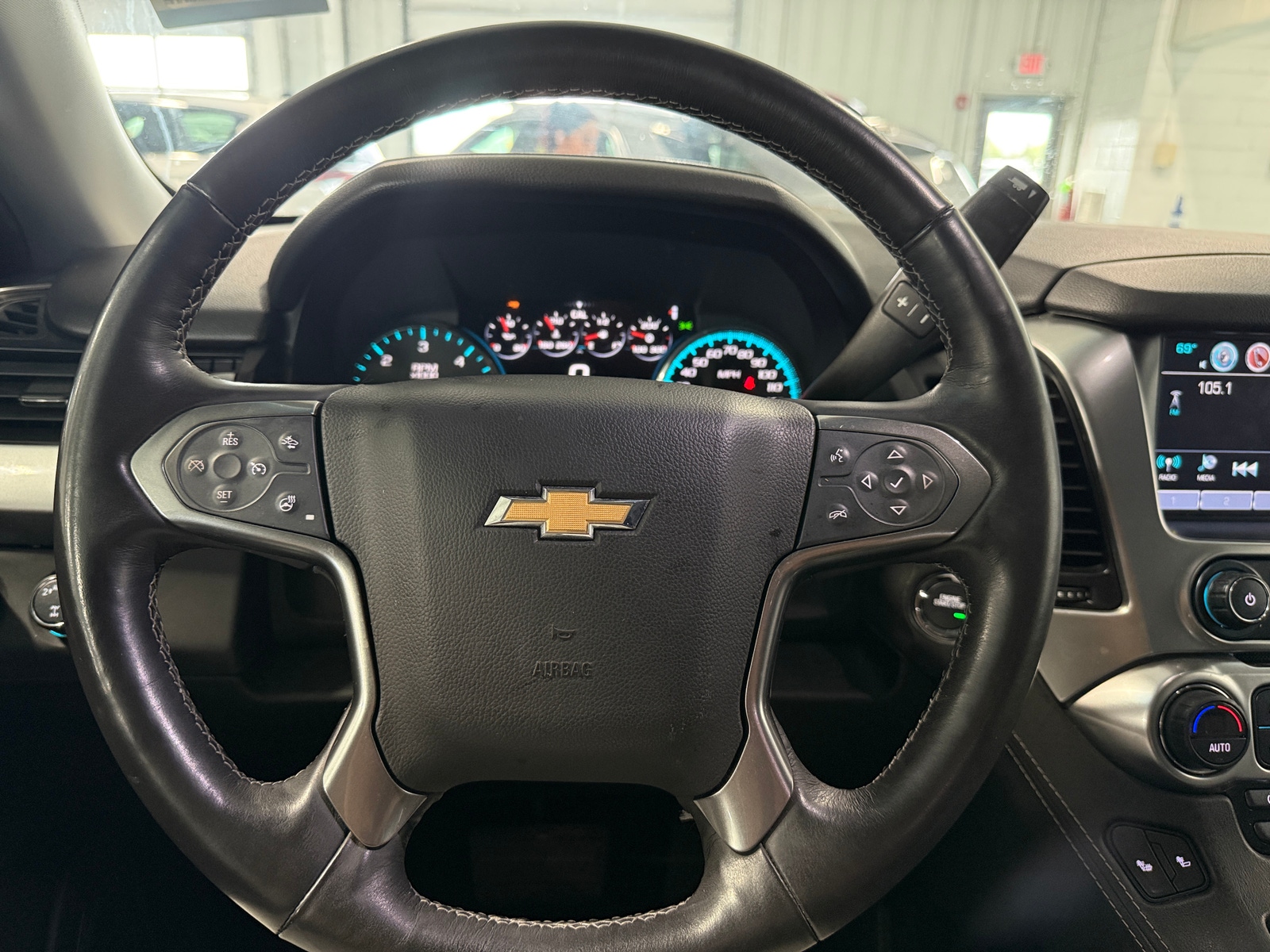 Thumbnail: 2017 Chevrolet Tahoe - 4