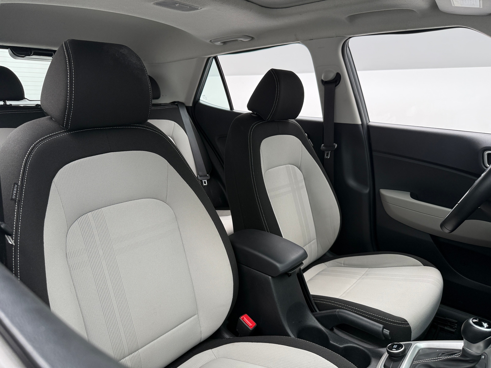 Thumbnail: 2023 Hyundai Venue - 2