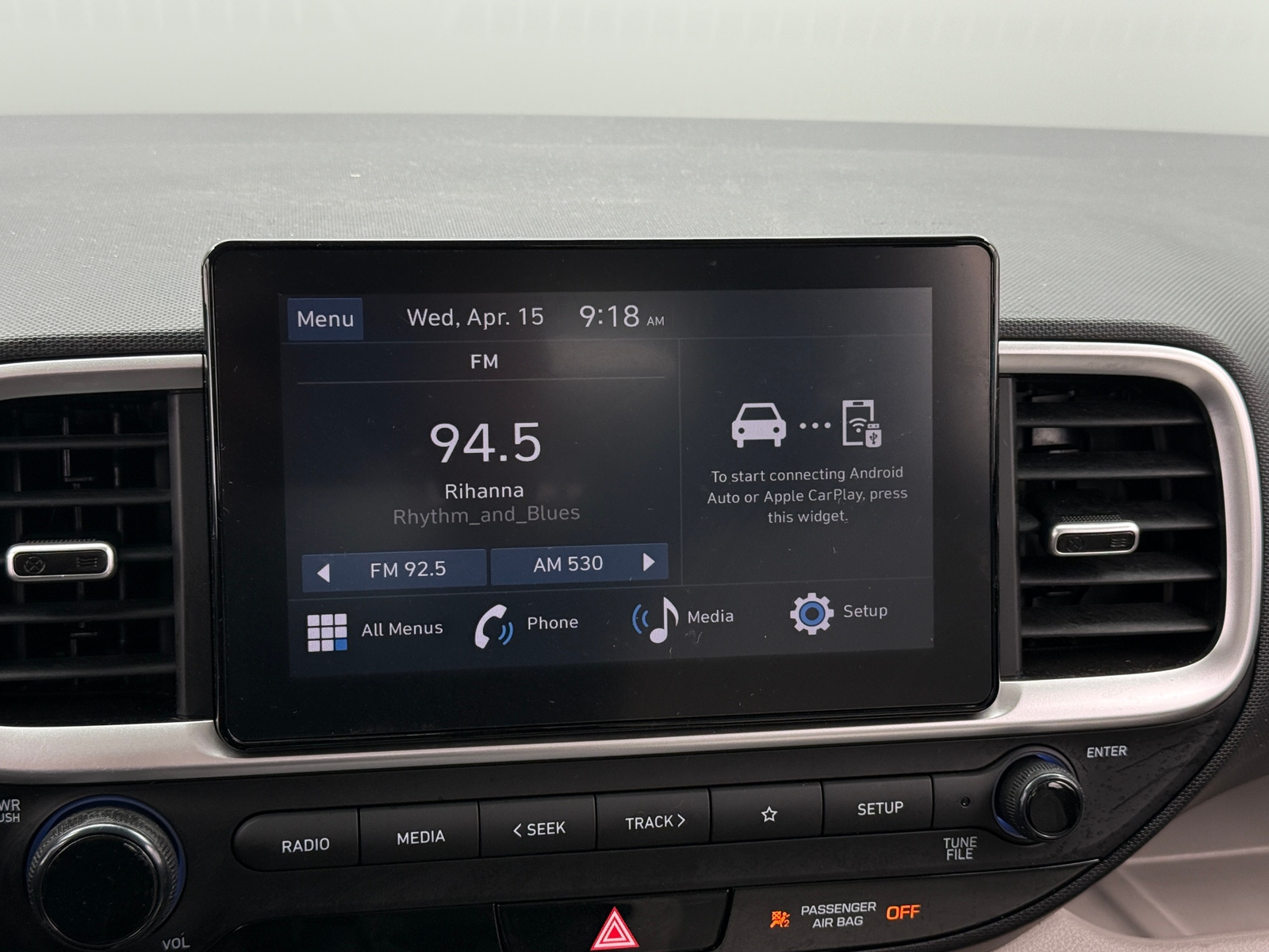 Thumbnail: 2023 Hyundai Venue - 4