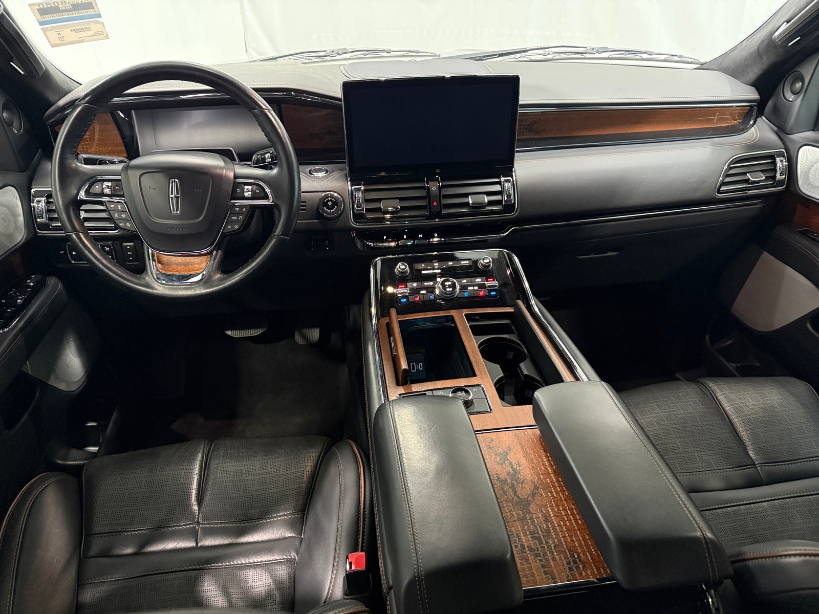 Thumbnail: 2023 Lincoln Navigator - 2