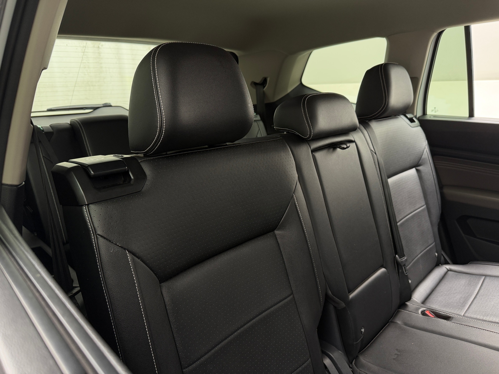 Thumbnail: 2023 Volkswagen Atlas - 5