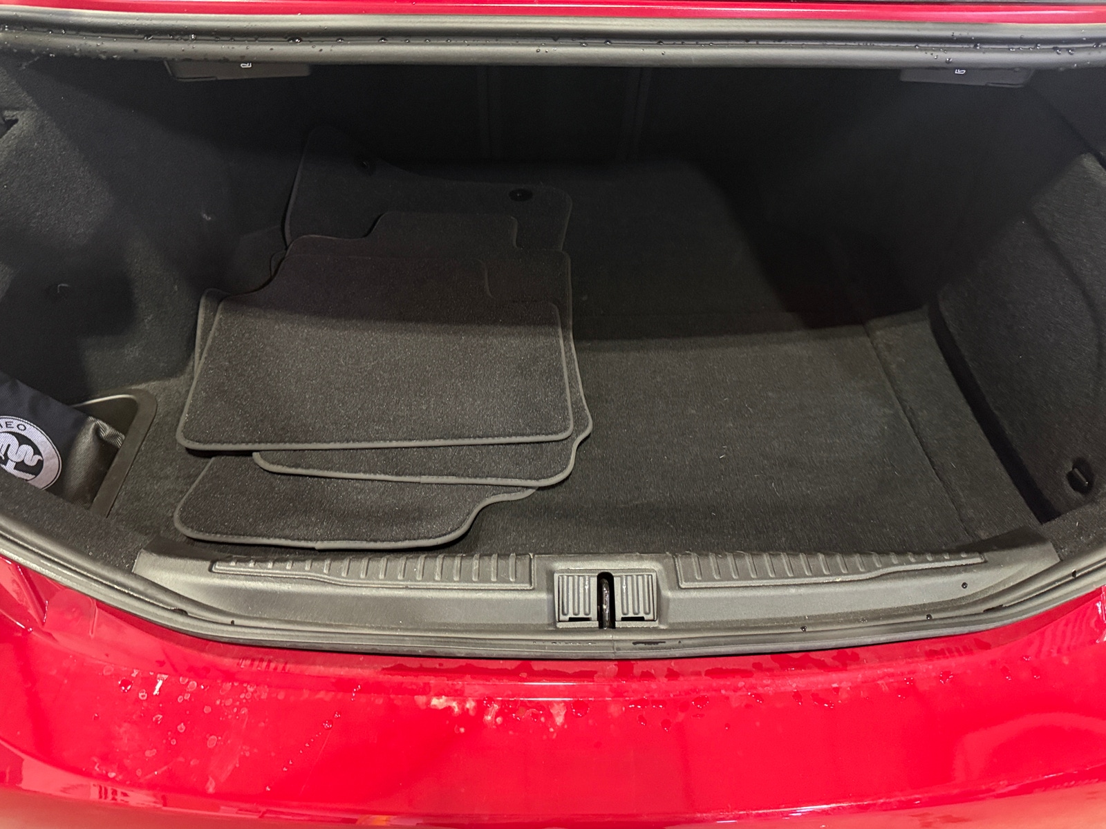 Thumbnail: 2020 Alfa Romeo Giulia - 6