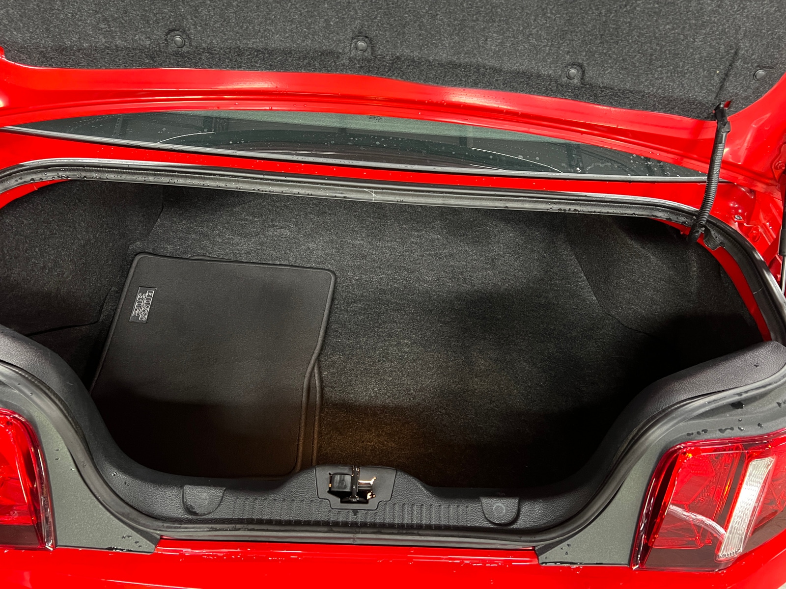 Thumbnail: 2012 Ford Mustang - 5