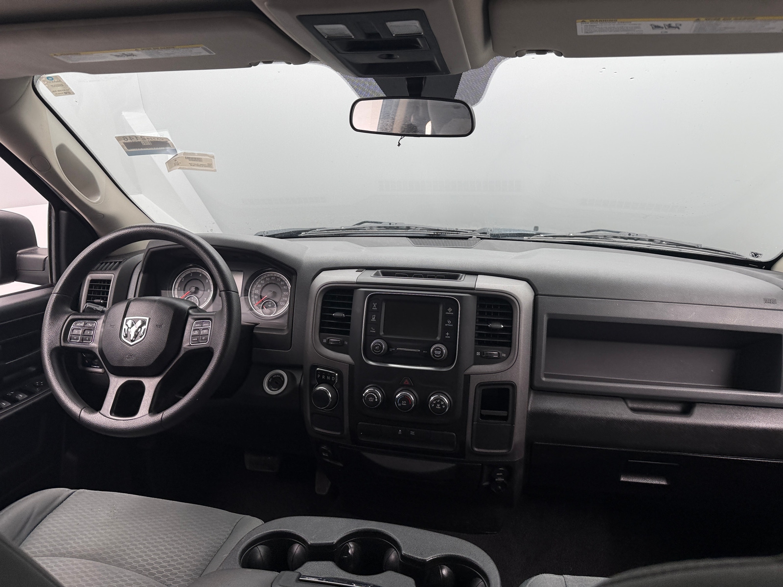 Thumbnail: 2019 RAM 1500 Classic - 3