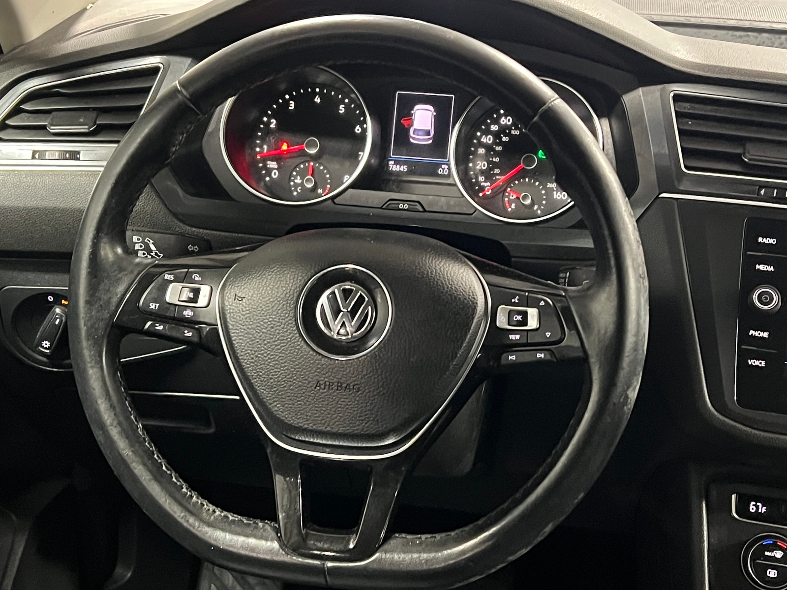 Thumbnail: 2019 Volkswagen Tiguan - 4