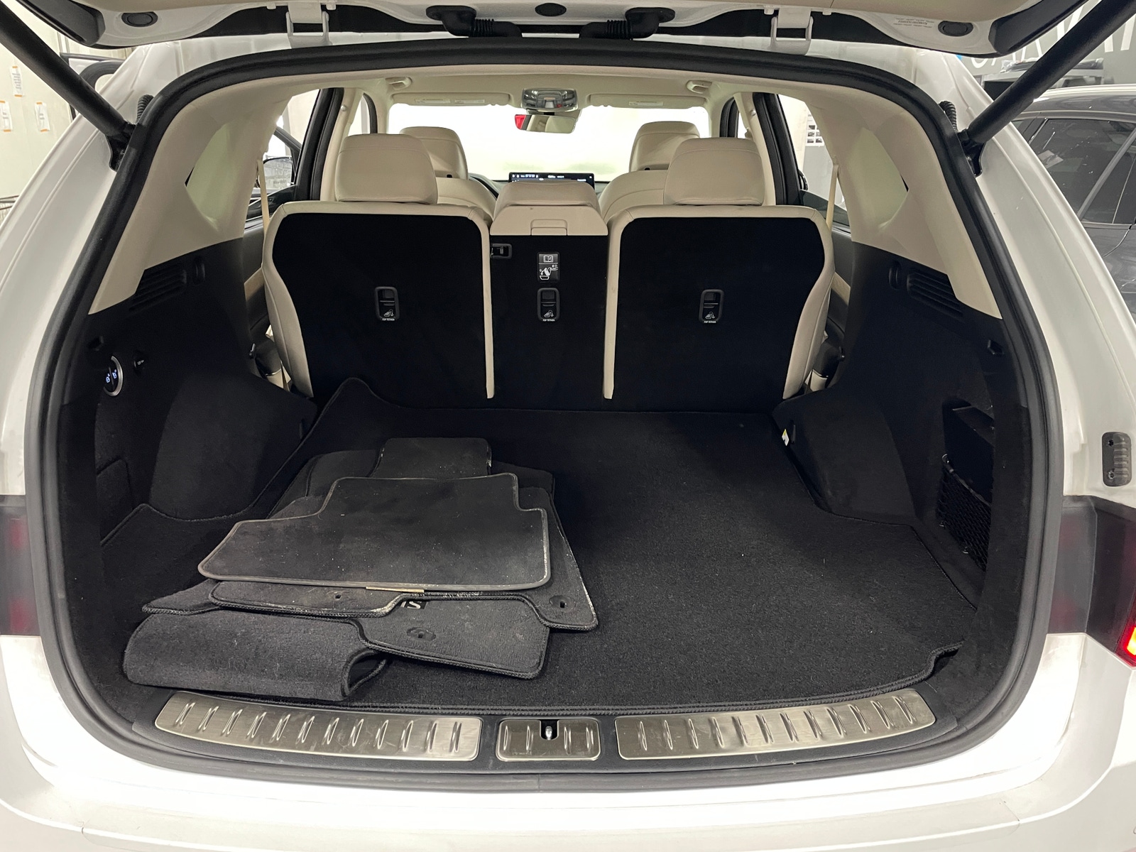 Thumbnail: 2024 Genesis GV80 - 6