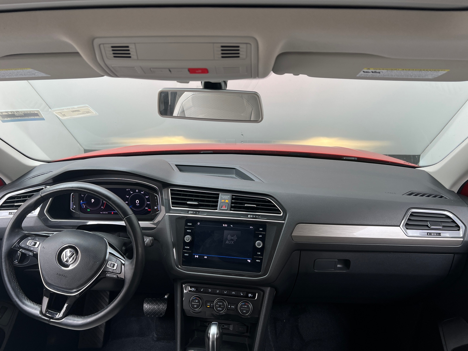 Thumbnail: 2019 Volkswagen Tiguan - 2