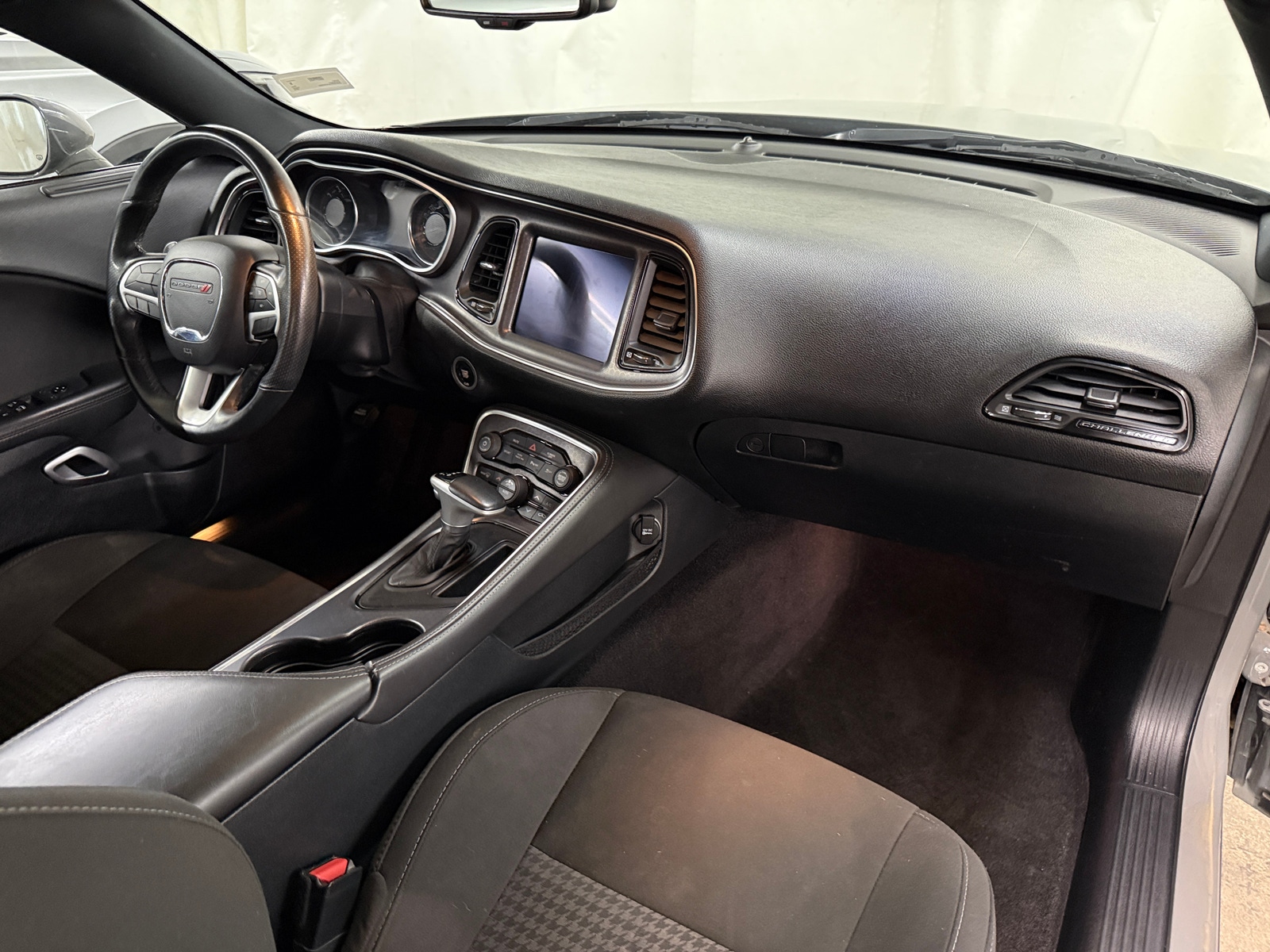 Thumbnail: 2018 Dodge Challenger - 3