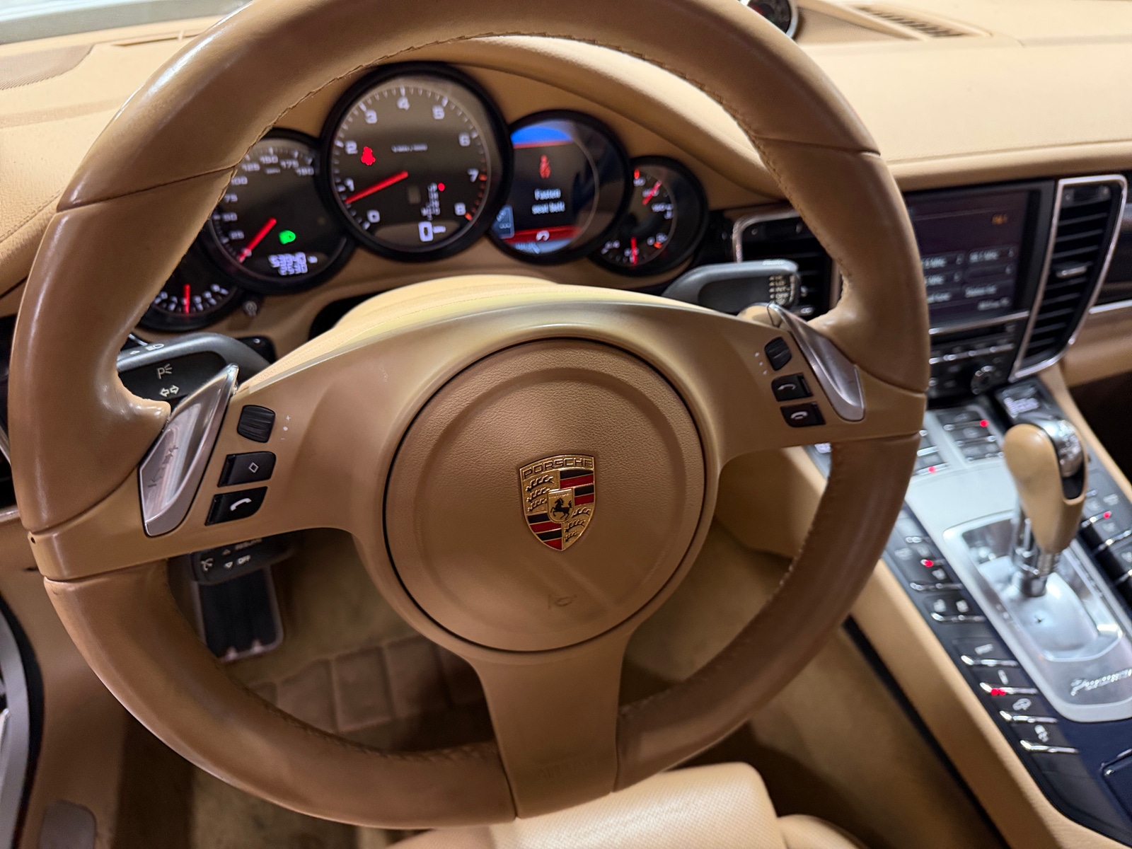 Thumbnail: 2014 Porsche Panamera - 4