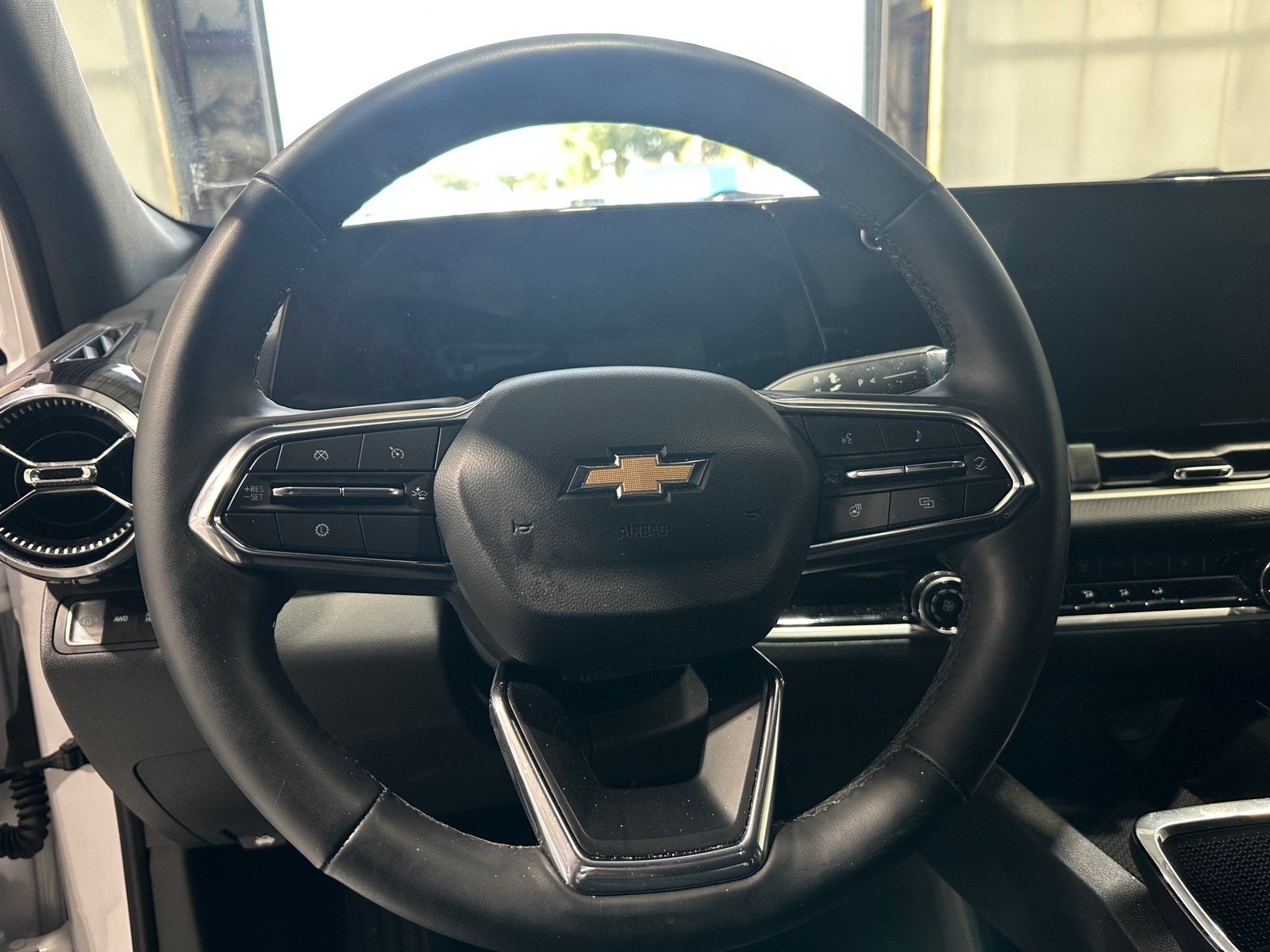 Thumbnail: 2025 Chevrolet Equinox - 5