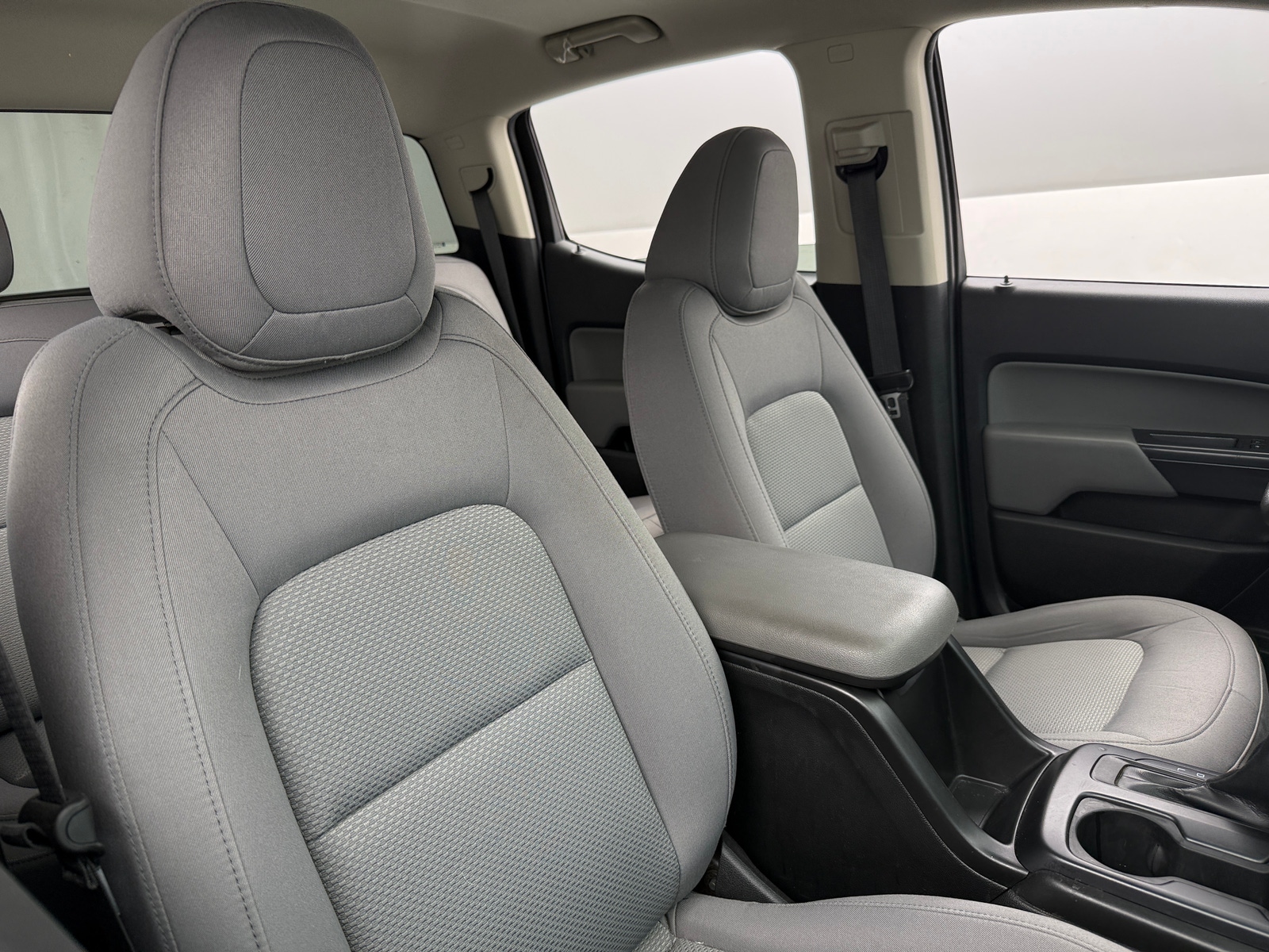 Thumbnail: 2022 Chevrolet Colorado - 2