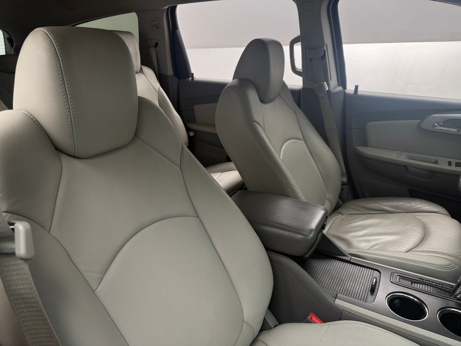 Thumbnail: 2012 Chevrolet Traverse - 2