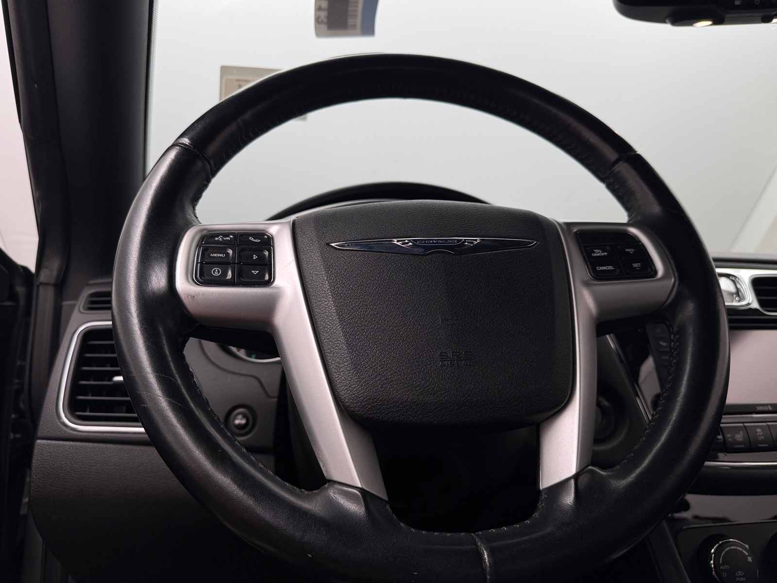 Thumbnail: 2011 Chrysler 200 - 4