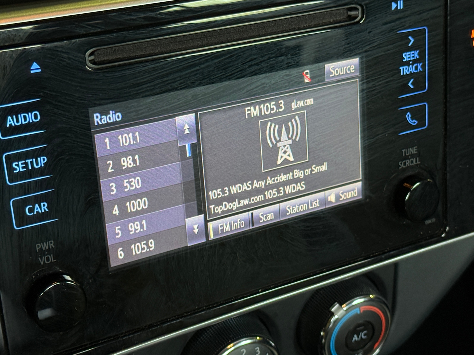 Thumbnail: 2019 Toyota Corolla - 4