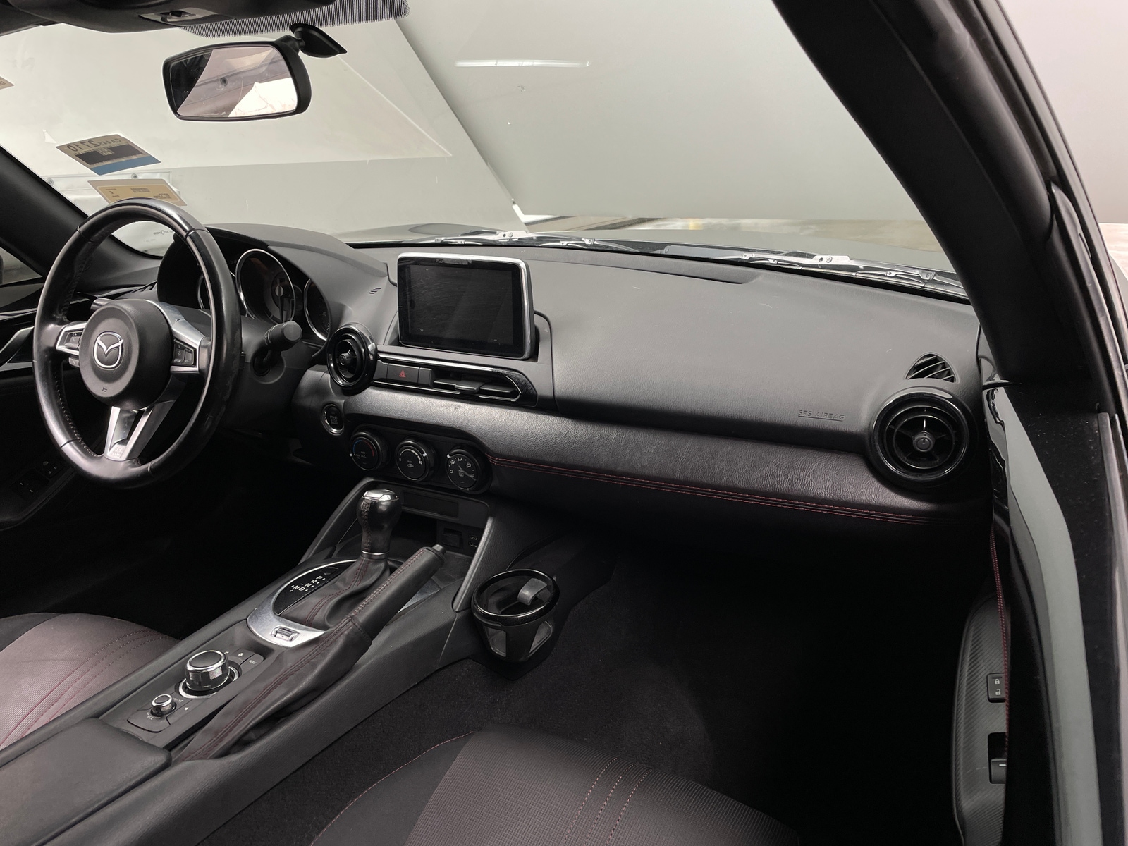 Thumbnail: 2016 Mazda MX-5 Miata - 3