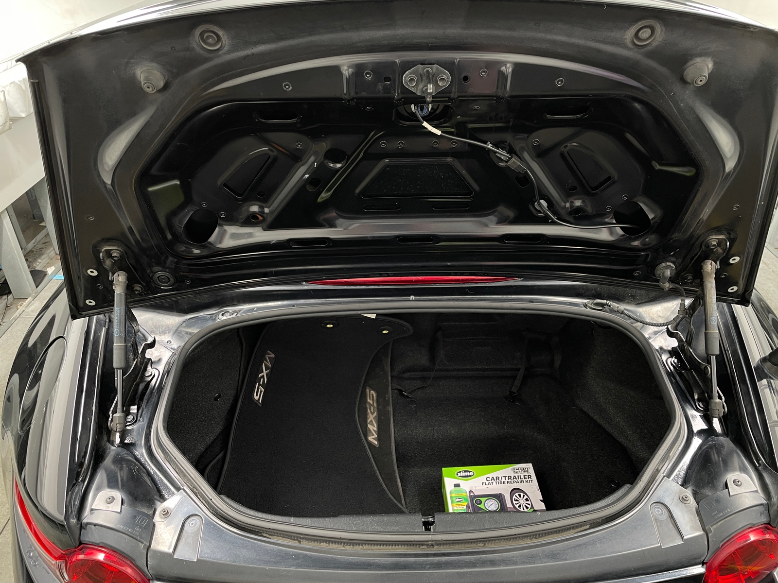 Thumbnail: 2016 Mazda MX-5 Miata - 6