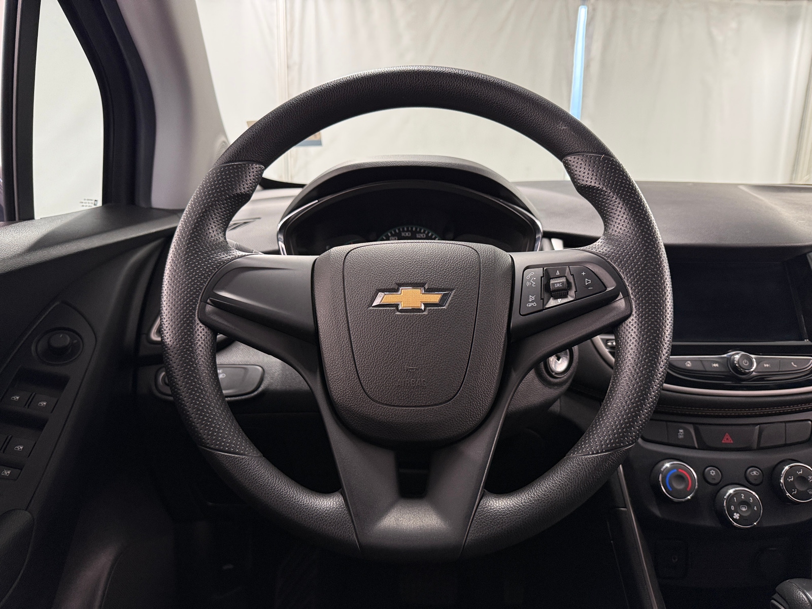 Thumbnail: 2019 Chevrolet Trax - 5