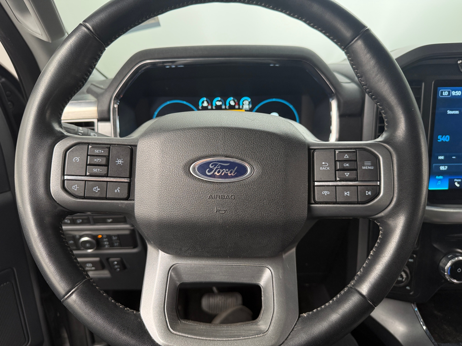 Thumbnail: 2022 Ford Econoline - 4