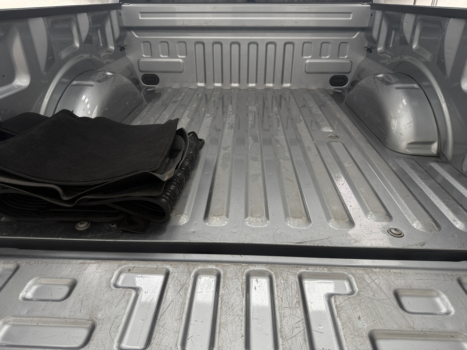 Thumbnail: 2022 Ford Econoline - 6