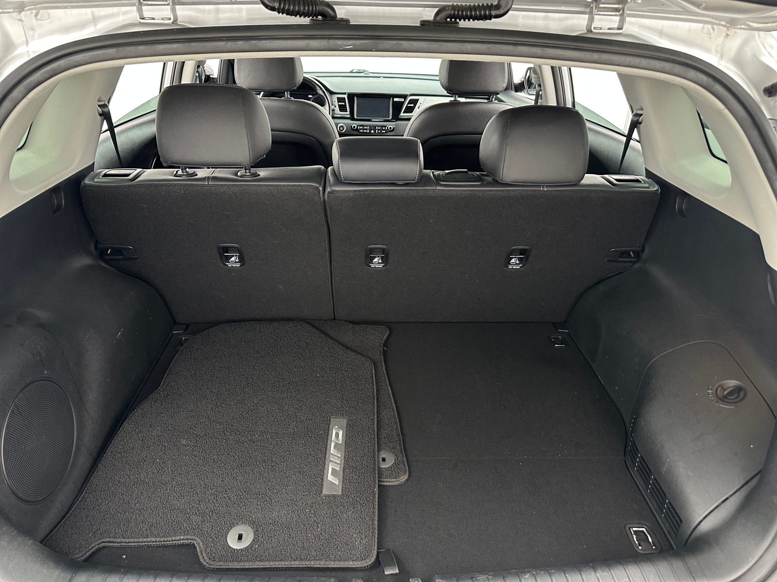 Thumbnail: 2018 Kia Niro - 6