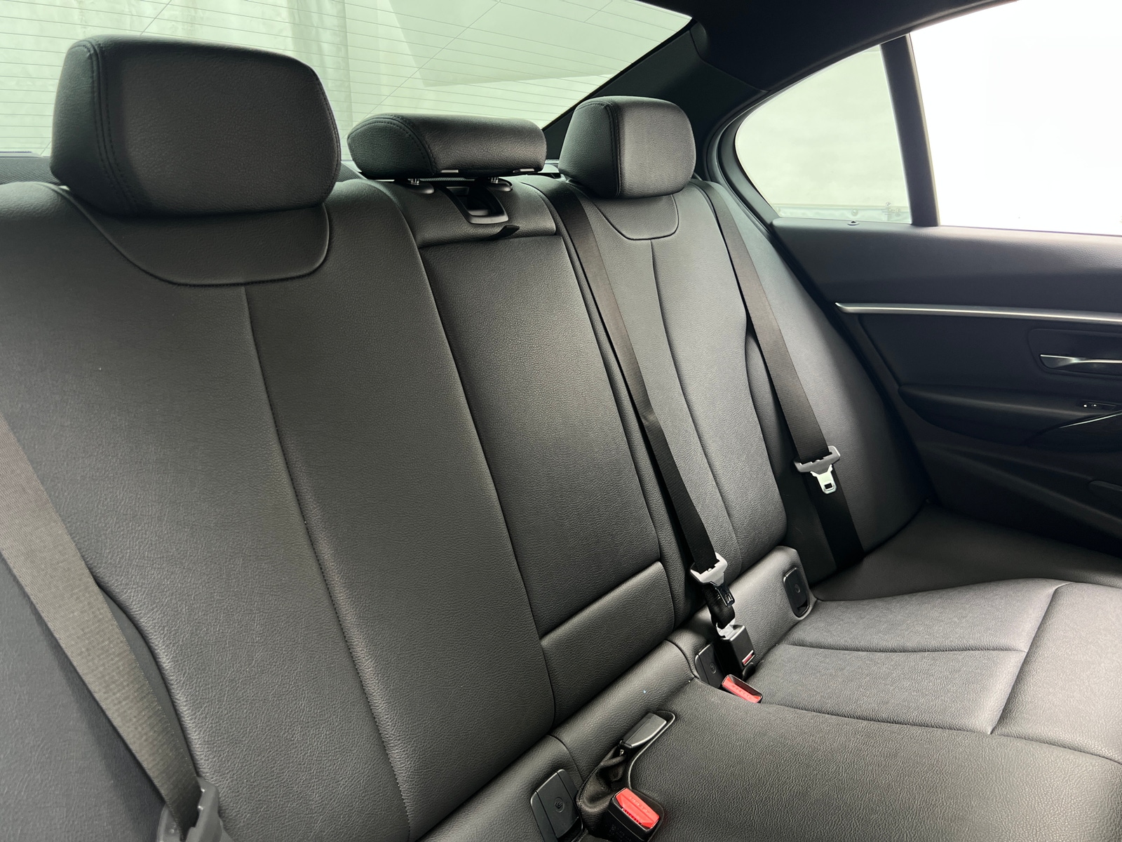 Thumbnail: 2018 BMW 3 Series - 5