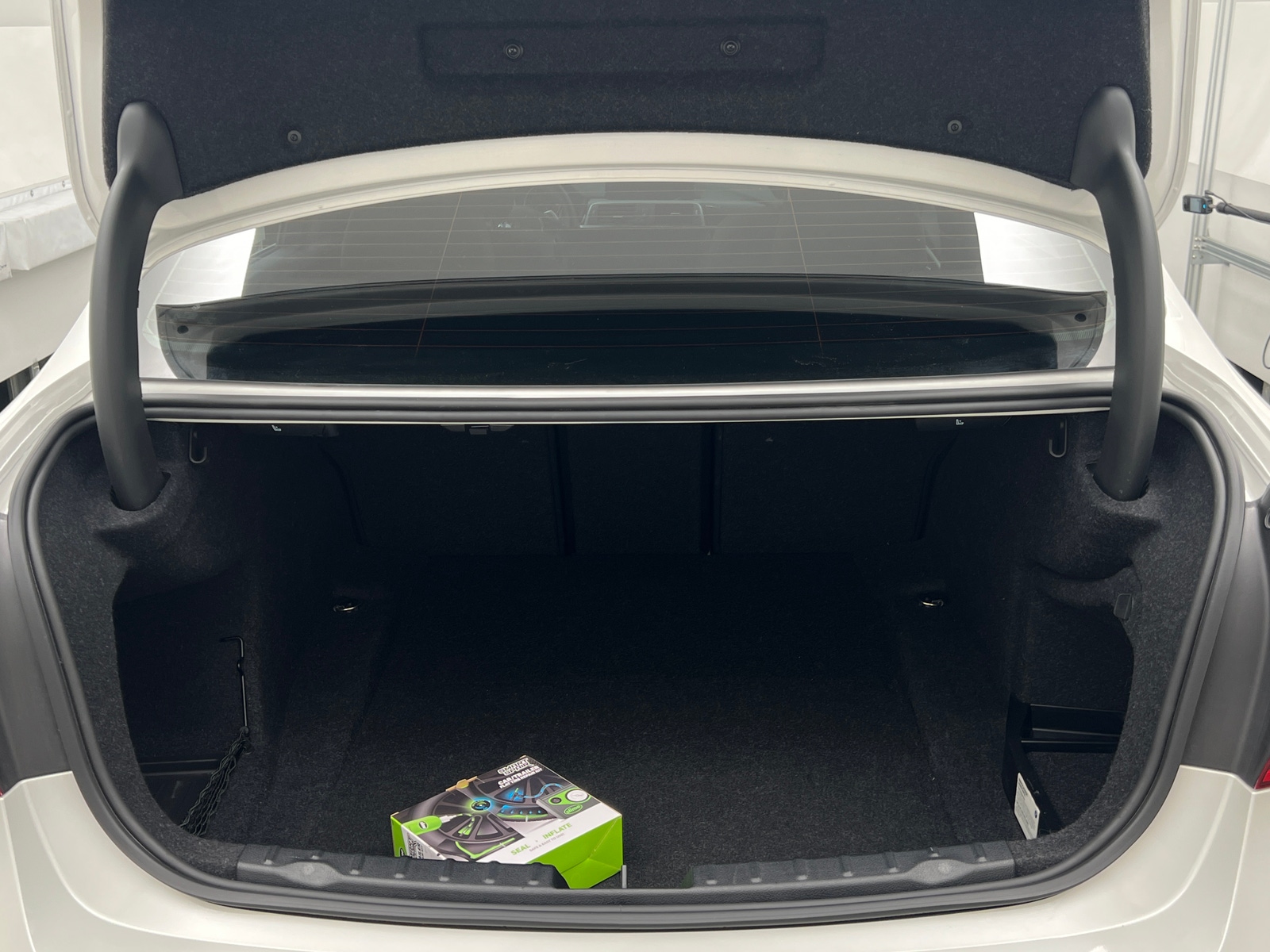 Thumbnail: 2018 BMW 3 Series - 6