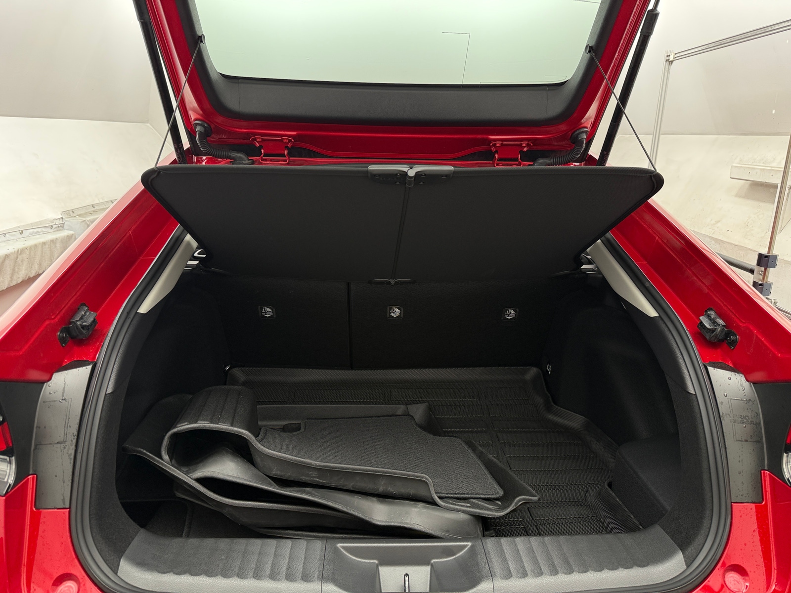 Thumbnail: 2024 Toyota Prius - 7