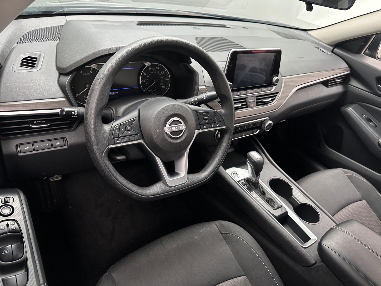 Thumbnail: 2025 Nissan Altima - 5