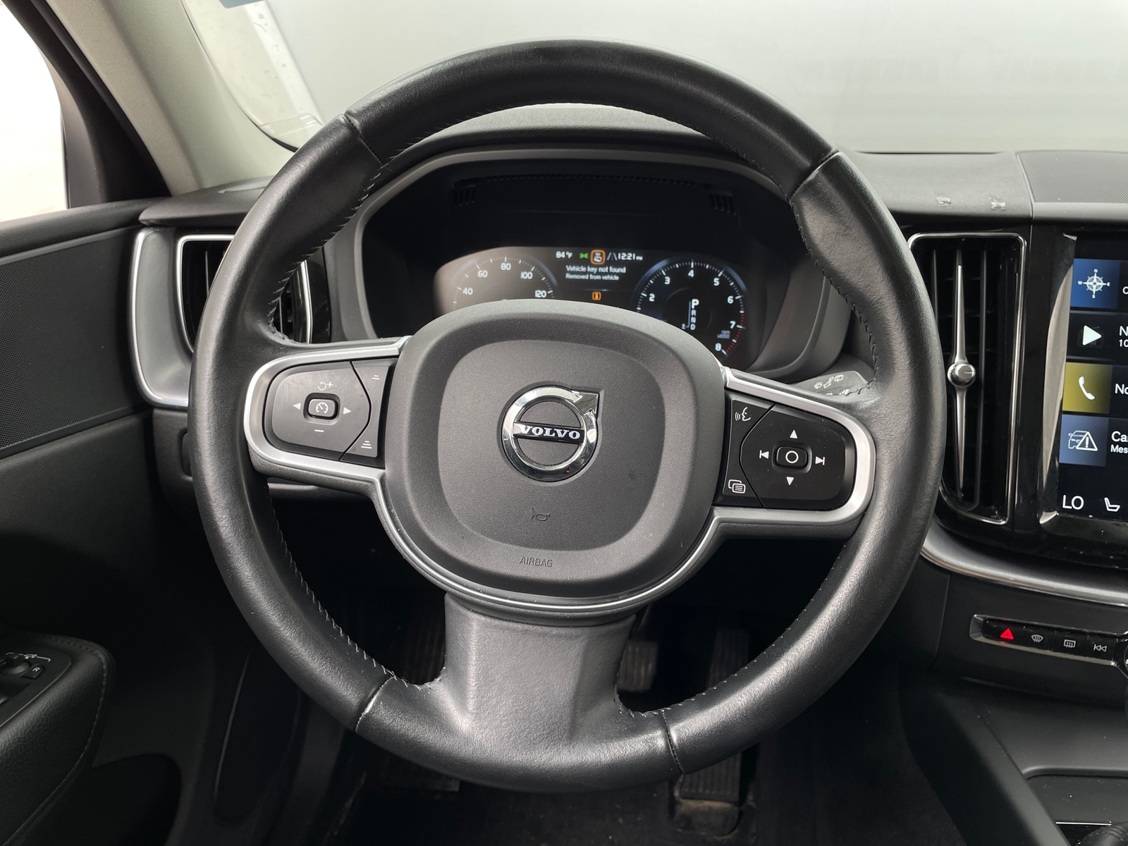 Thumbnail: 2020 Volvo XC60 - 4