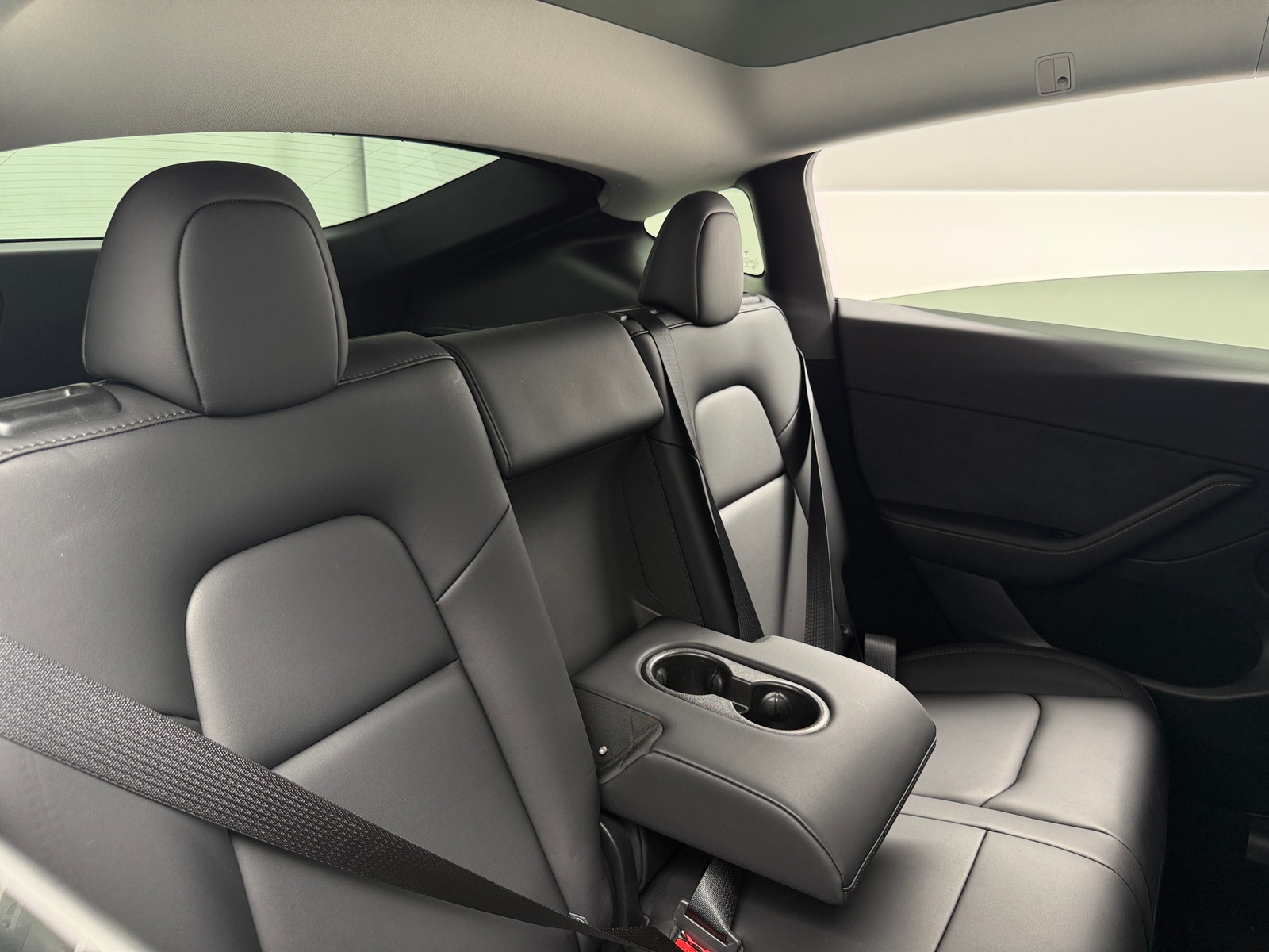 Thumbnail: 2025 Tesla Model Y - 4