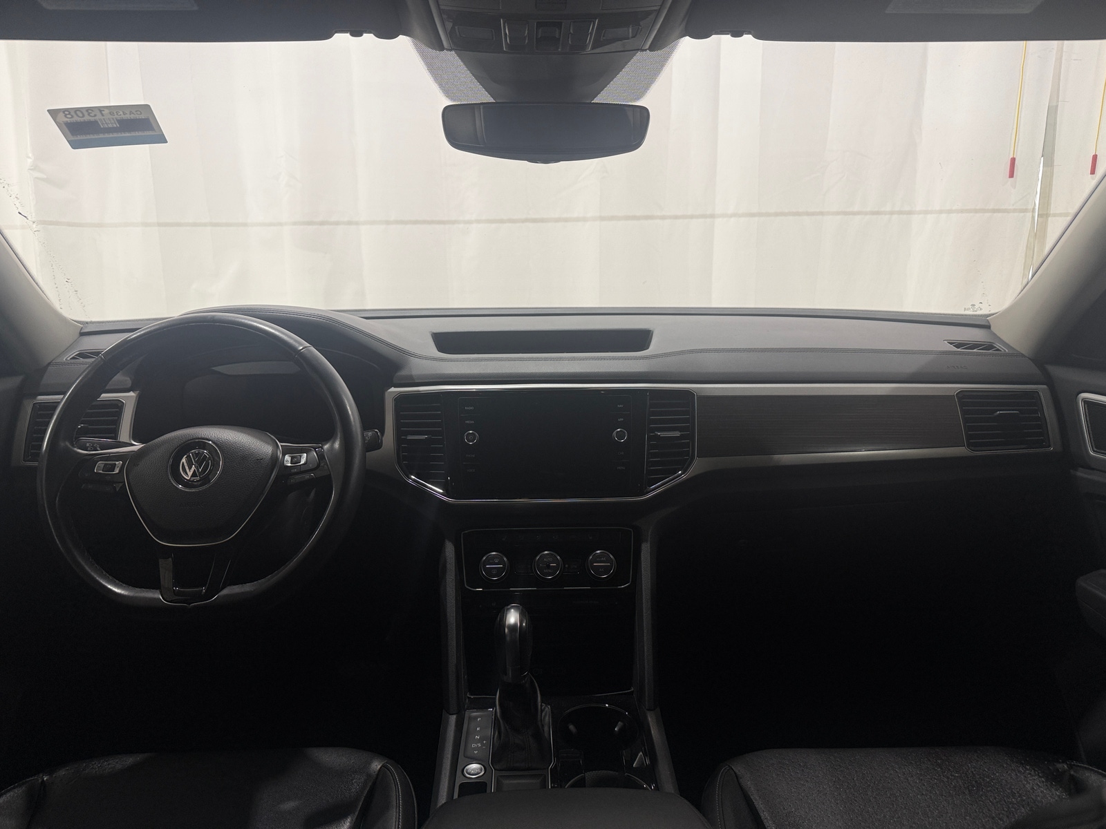 Thumbnail: 2019 Volkswagen Atlas - 3