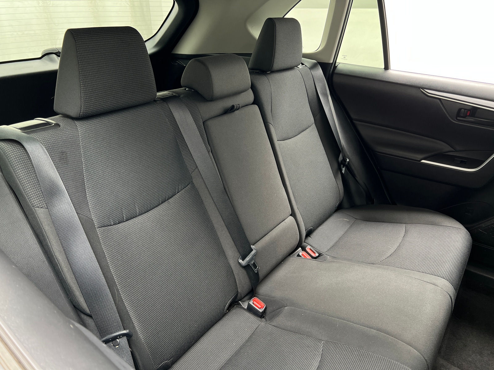 Thumbnail: 2021 Toyota RAV4 - 6