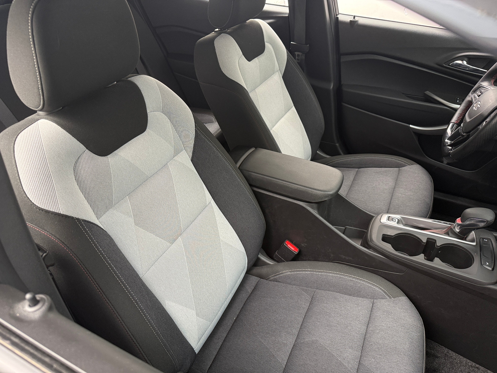 Thumbnail: 2024 Chevrolet Trax - 2