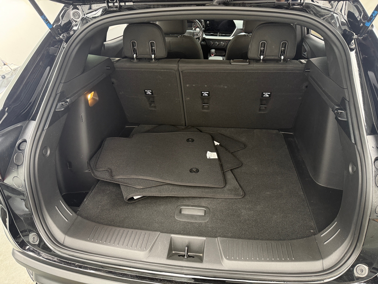 Thumbnail: 2024 Chevrolet Trax - 7