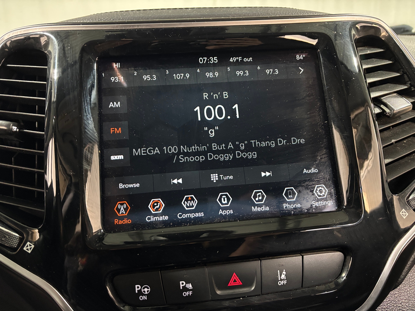 Thumbnail: 2020 Jeep Cherokee - 3