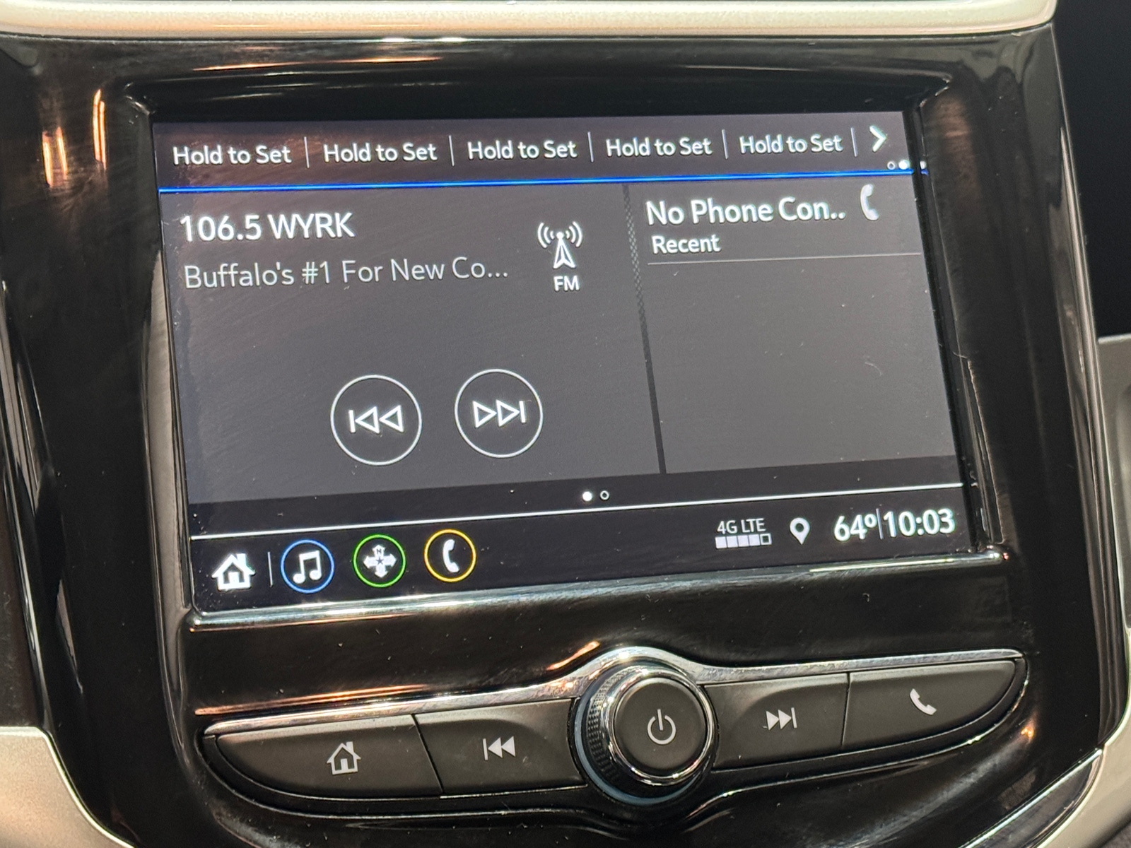 Thumbnail: 2019 Chevrolet Sonic - 4