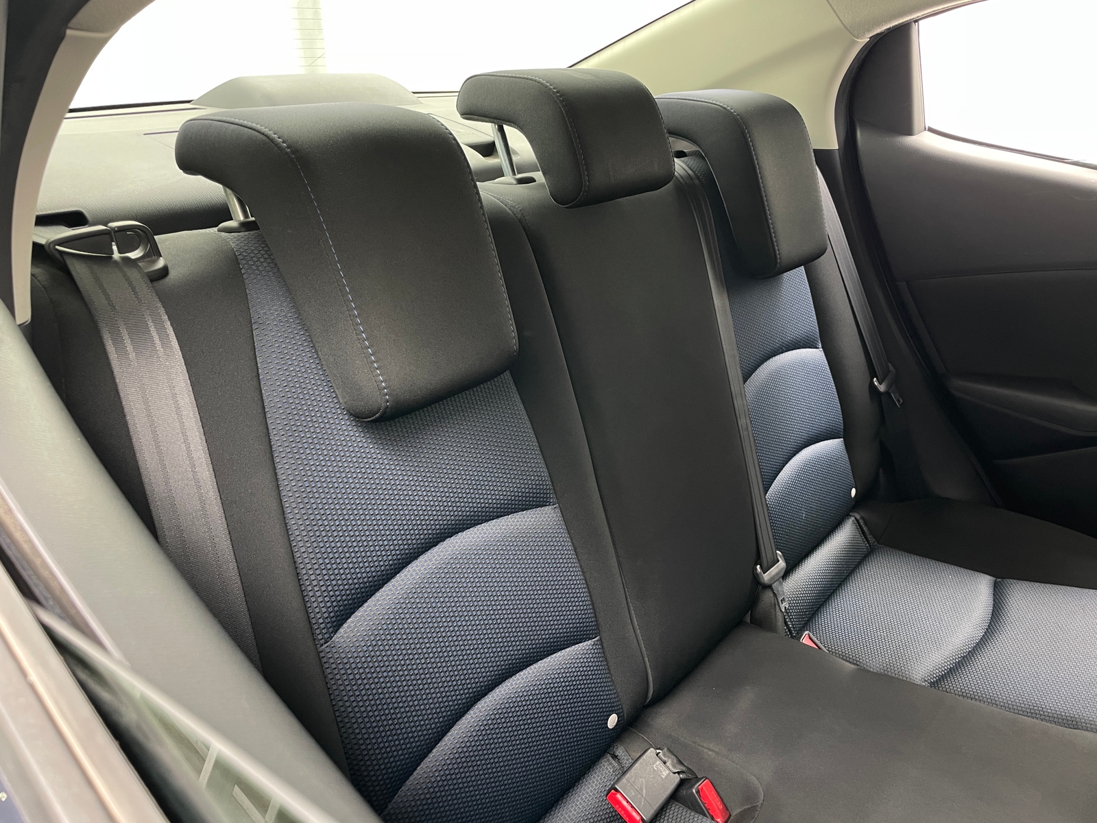 Thumbnail: 2017 Toyota Yaris iA - 6