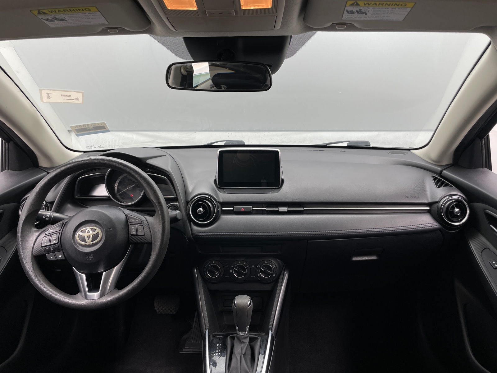 Thumbnail: 2017 Toyota Yaris iA - 3