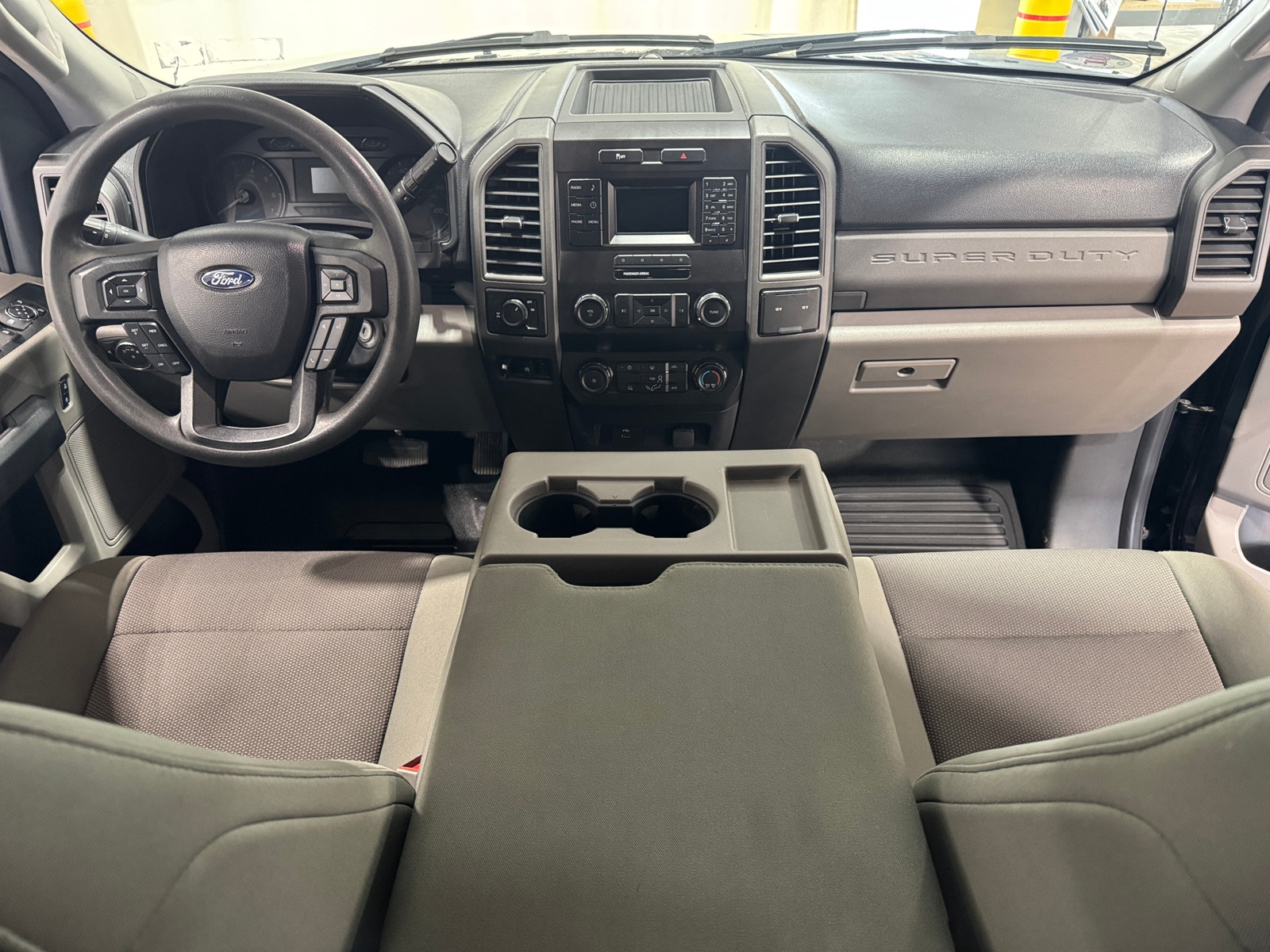 Thumbnail: 2019 Ford Econoline - 3