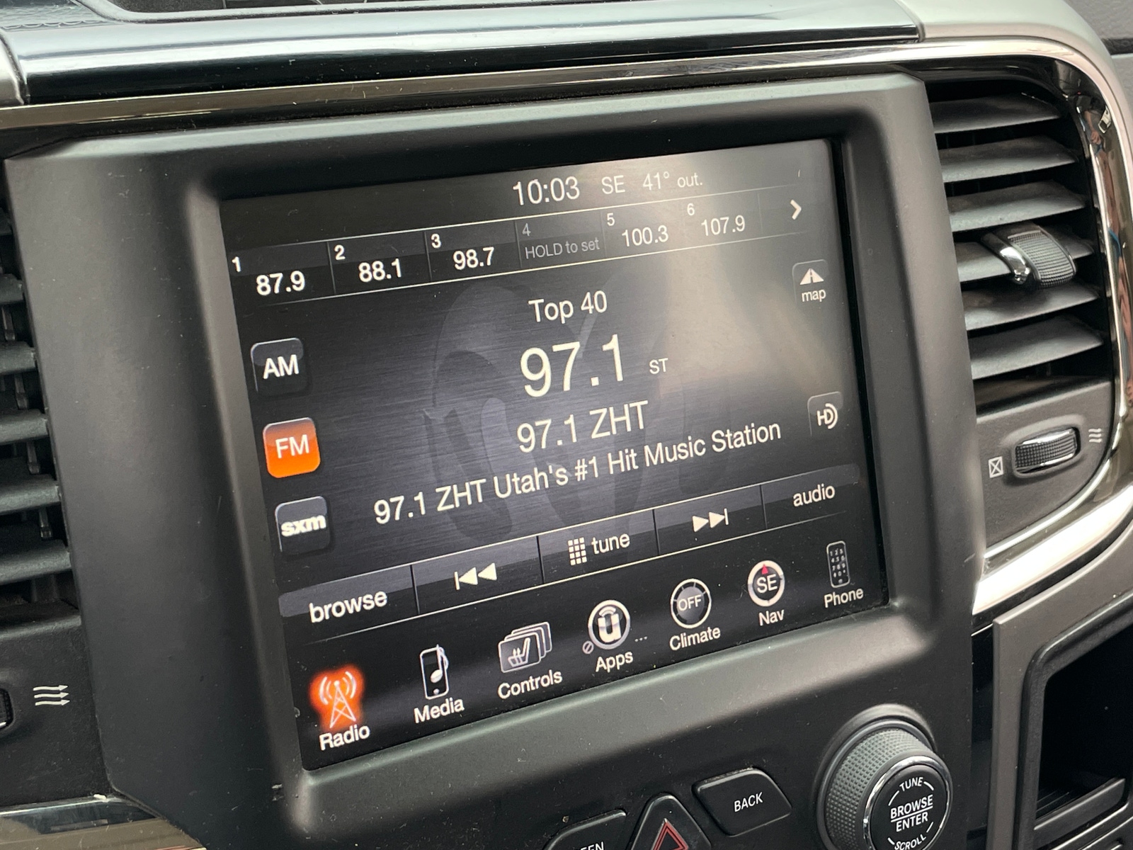 Thumbnail: 2014 RAM 1500 - 4