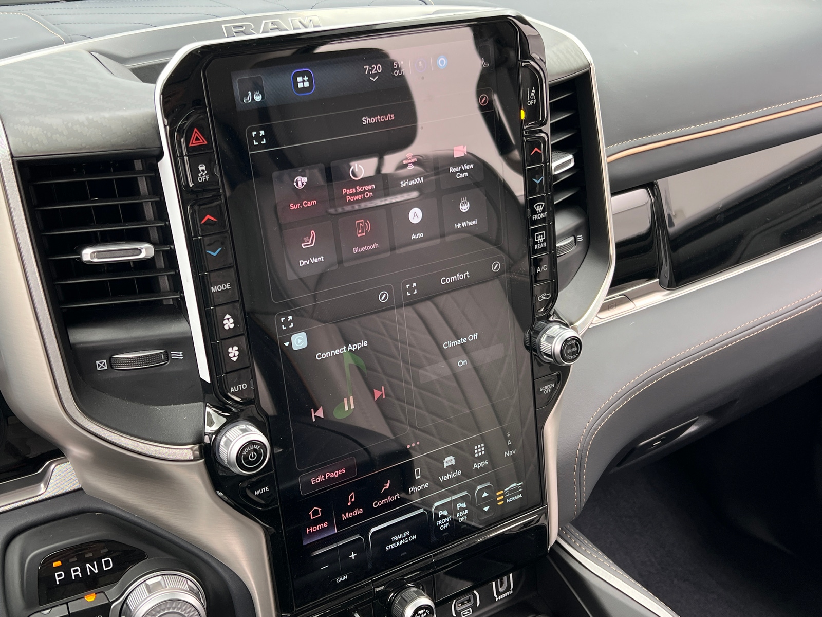 Thumbnail: 2025 RAM 1500 - 3