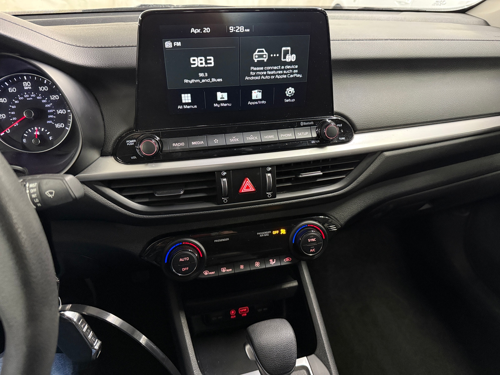 Thumbnail: 2019 Kia Forte - 4