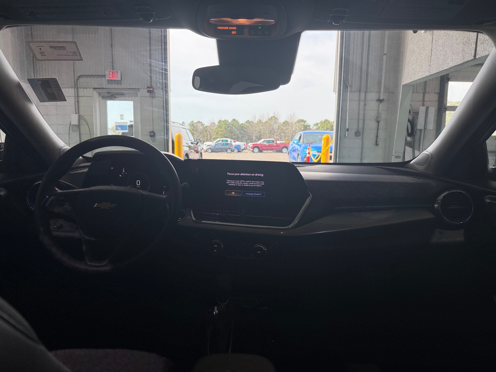 Thumbnail: 2025 Chevrolet Trax - 3